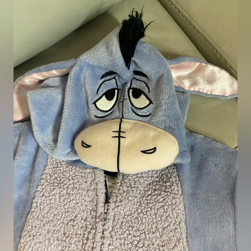 SOLD 💕Disney S 4/6 Eeyore One Piece
Sleepwear Pajama Hoodie
Eyore face - Picture 1 of 8